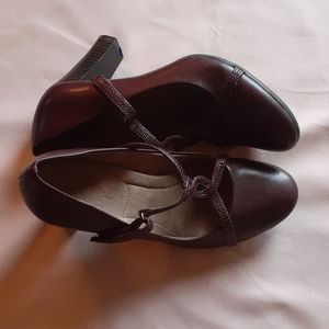 Brand new Very comfortable A2 by Aerosoles pump.